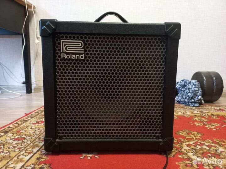 Комбоусилитель roland cube 30x