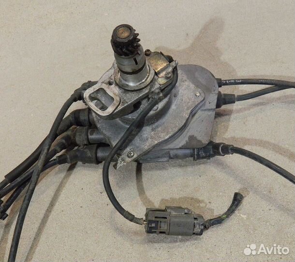 Распределитель зажигания Nissan Maxima J30 3.0