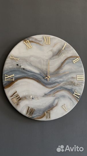 Часы из эпоксидной смолы