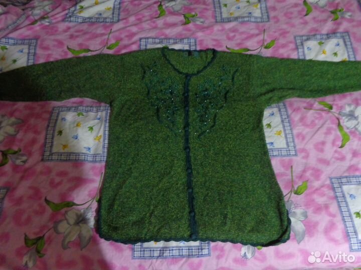 Свитер женский