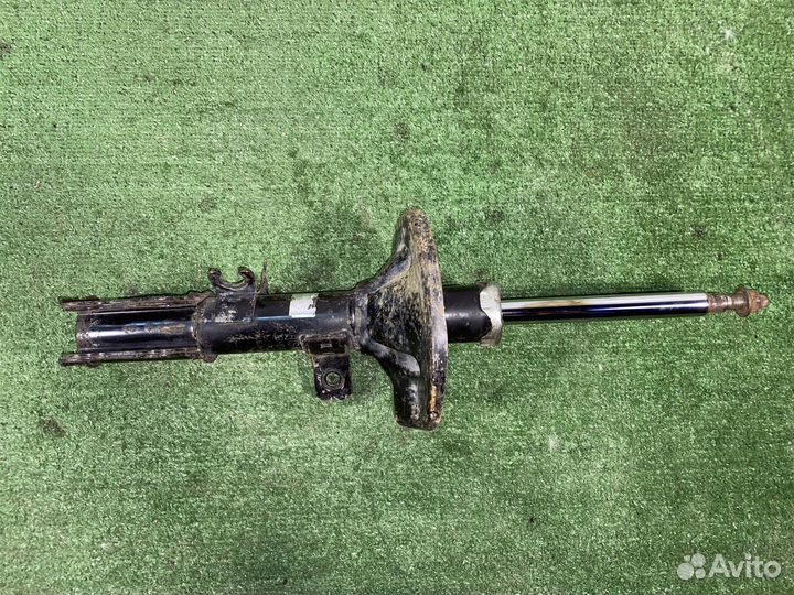 Стойка передняя правая kia spectra