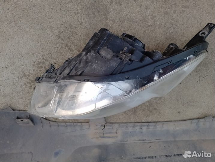 Фара передняя правая хюндай ай 20
