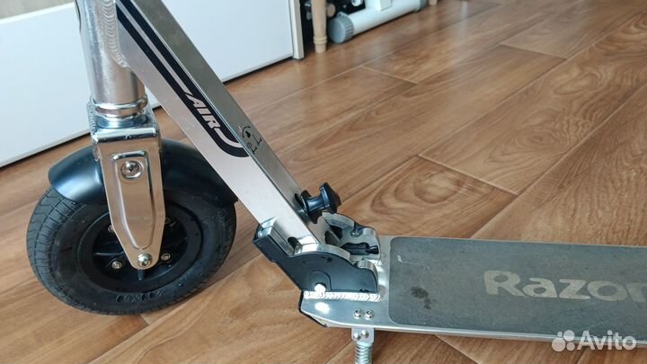 Самокат городской взрослый Razor A5 Air