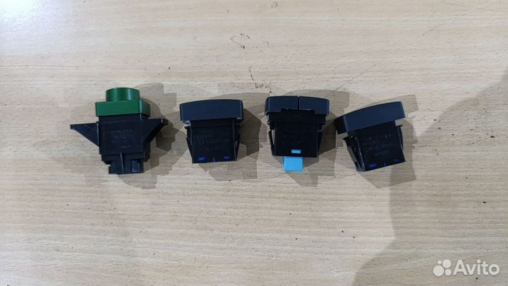 Кнопка Honda CR-V 4