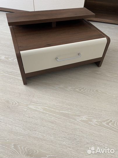 Тумбочка прикроватная Lazurit