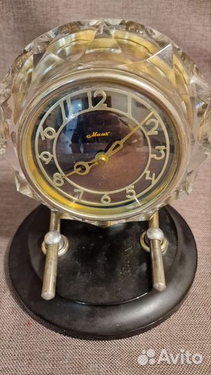 Настольные часы Маяк. СССР. На ходу