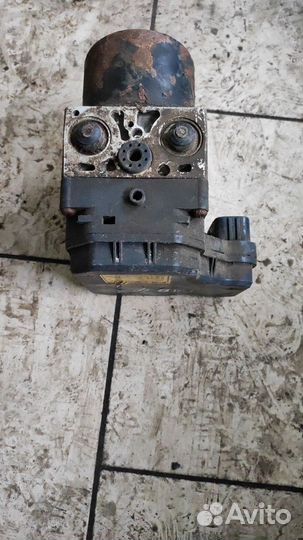 Блок насос abs toyota rav4 xa30 III