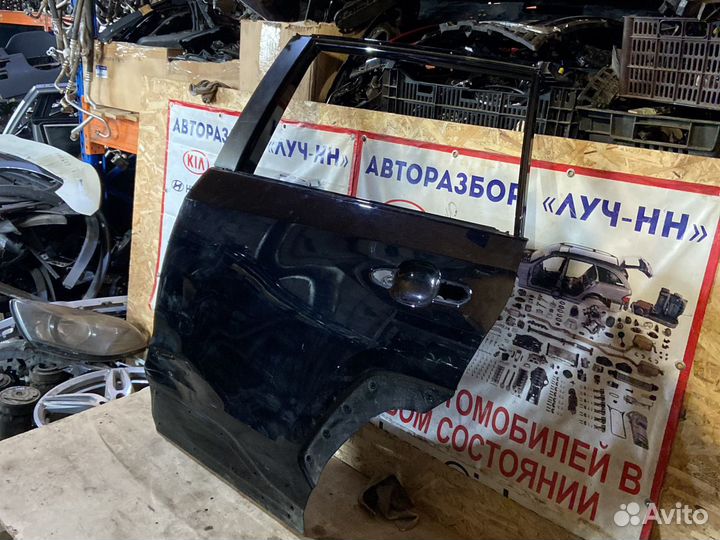 Задняя левая дверь Toyota Raf 4 2020-2021