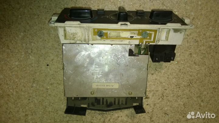 Блок управления климатом 6848302 Volvo 940