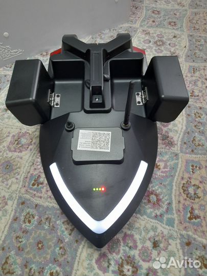 Прикормочный кораблик с gps на40 точек