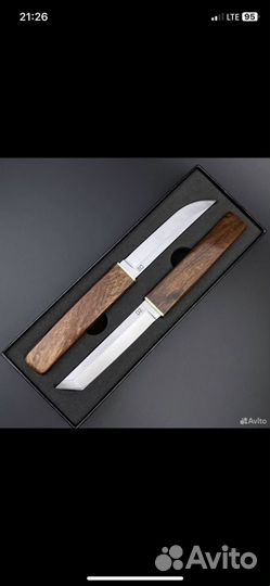 Два коллекционных ножа в одних деревянных ножнах