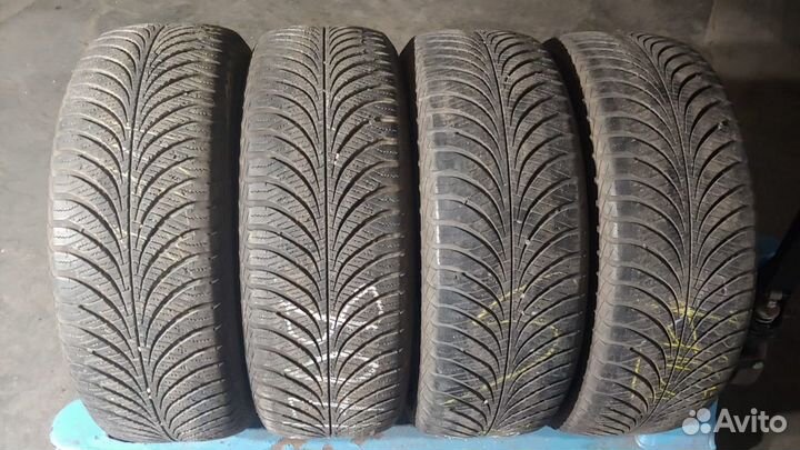 Goodyear Vector 4Seasons Gen-2 SUV 235/60 R18 107W