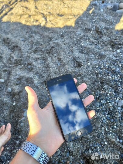 iPhone 6S, 32 ГБ