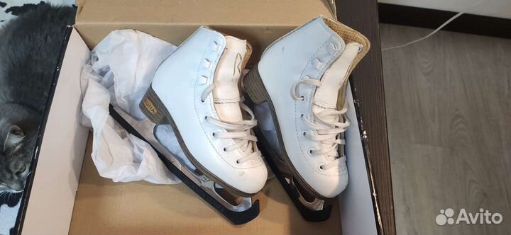 Коньки фигурные Runa, размер 27, б/у