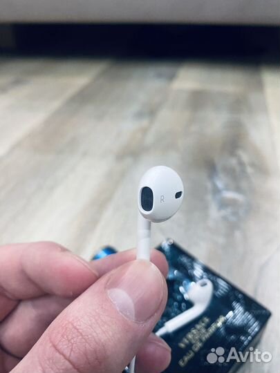 Наушники Apple EarPods (Lightning)