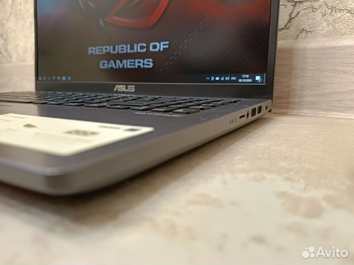 Мощный Asus Core i5 1035g1 MX 110 IPS 2022 года