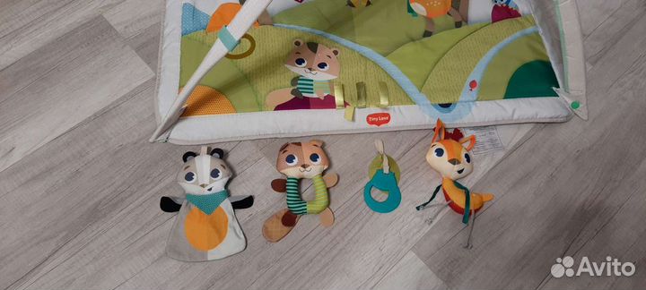 Развивающий коврик tiny love