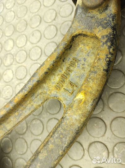 Рычаг передний левый Mercedes-Benz W251 M113.971