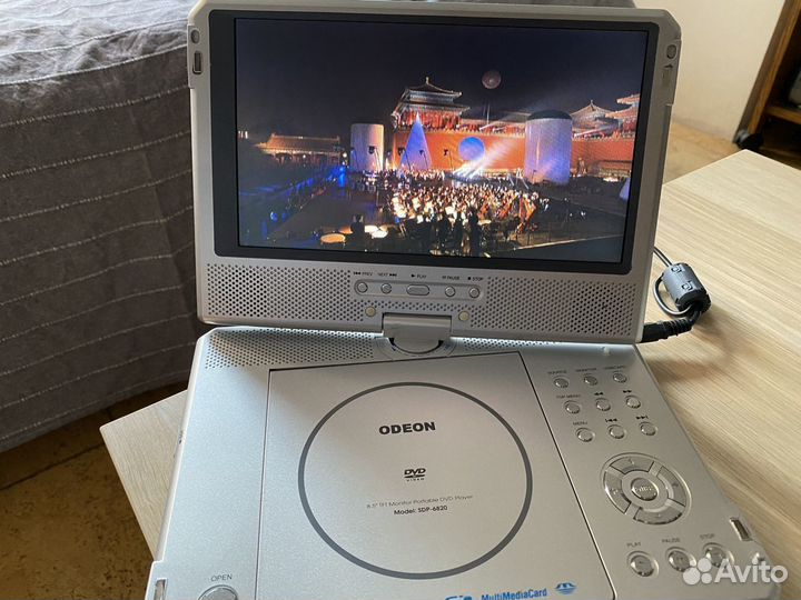 Плеер для путешествий (DVD/CD, флешки и т.д.)