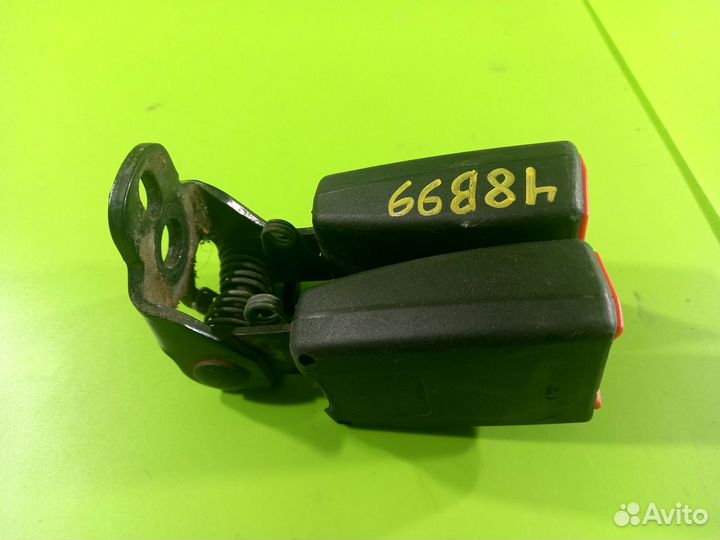 Ответная часть ремня безопасности Ford Focus 1