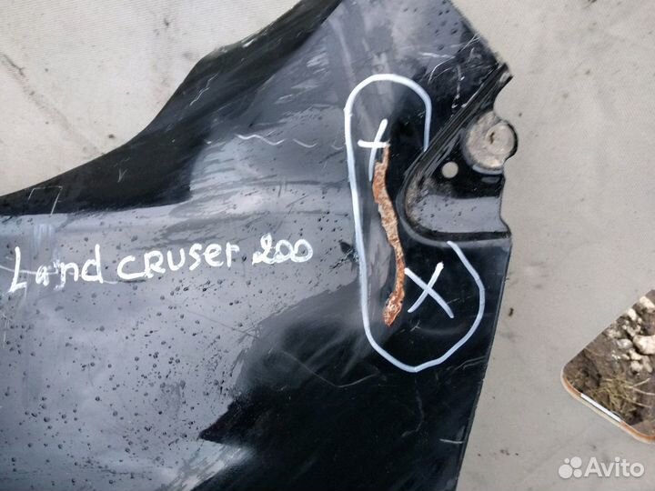 Крыло Toyota Land Cruiser 200