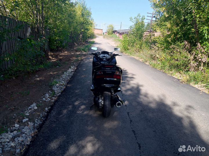 Макси скутер suzuki skyweve 250