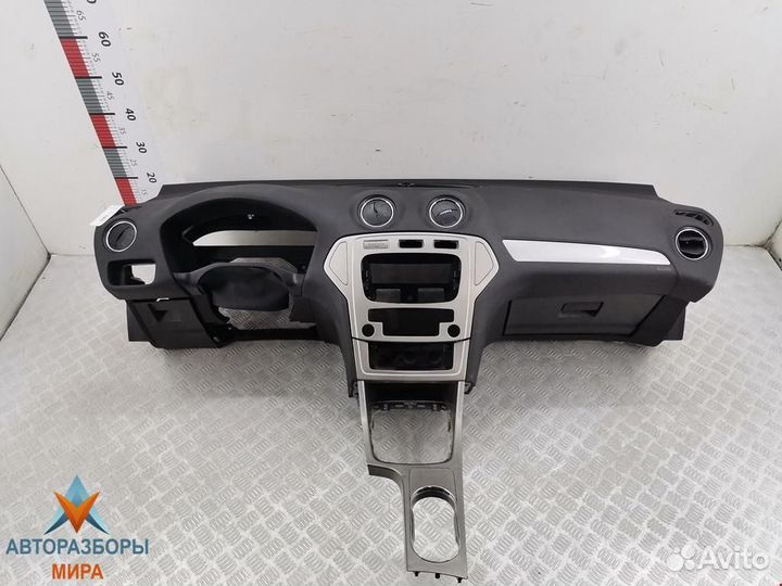 Панель передняя салона (торпедо) Ford Mondeo 4