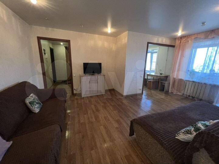 2-к. квартира, 42 м², 3/4 эт.