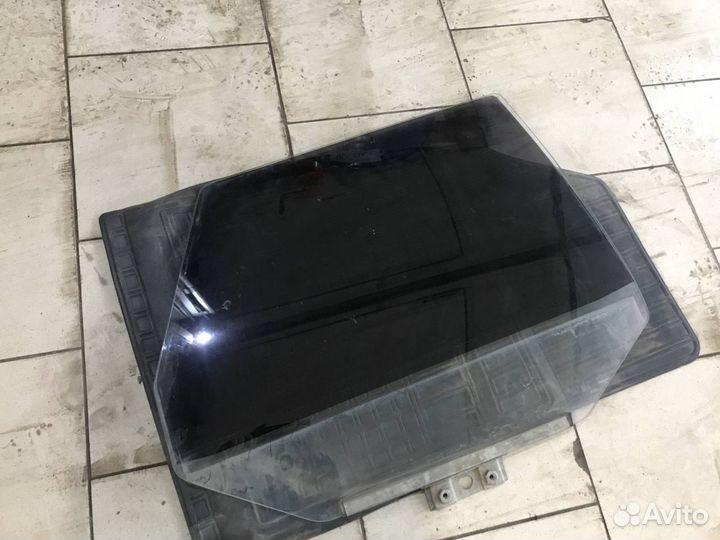 Стекло двери лада приора 2110