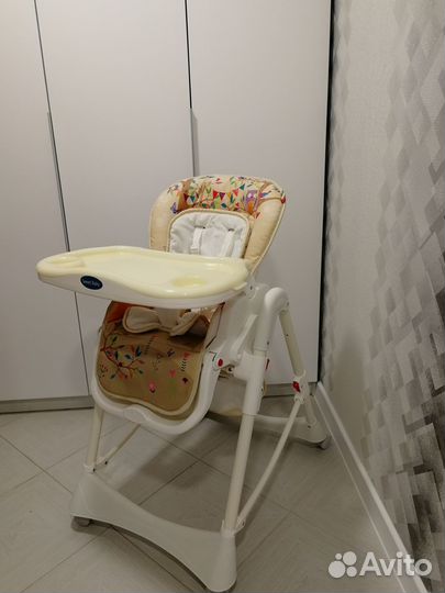 Стульчик для кормления Sweet Baby от 3 месяцев