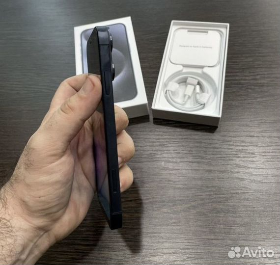 iPhone Xr в корпусе 15 Pro 256g