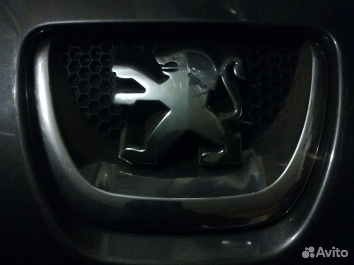 Peugeot 308 эмблема