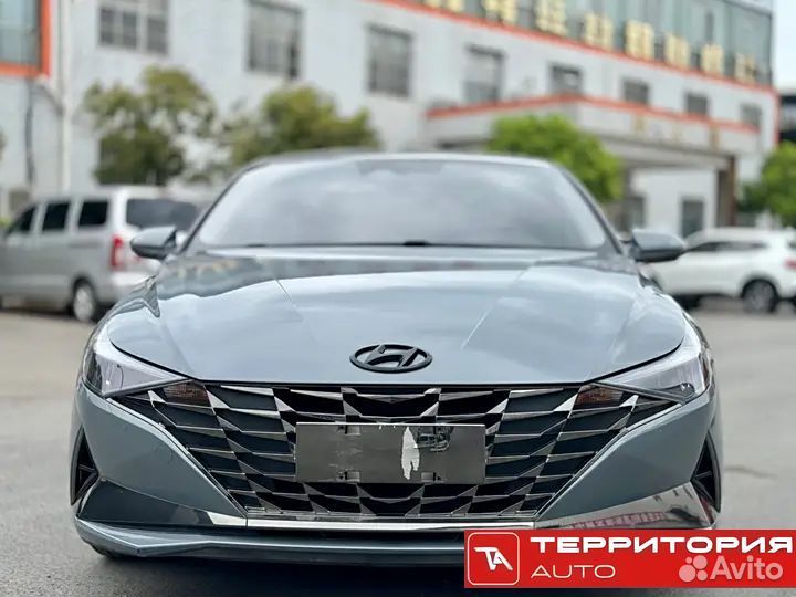 Hyundai Elantra 1.5 CVT, 2021, битый, 50 000 км