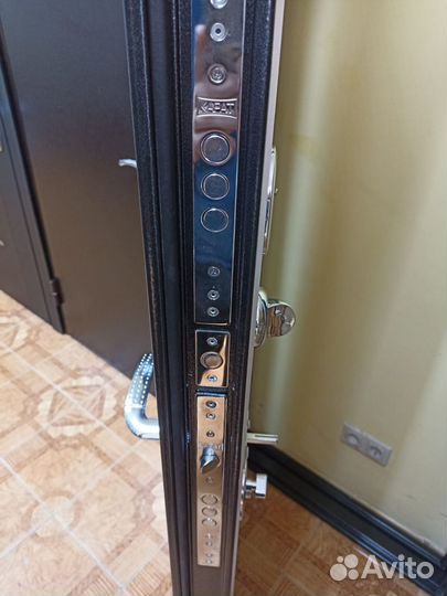 Дверь металлическая