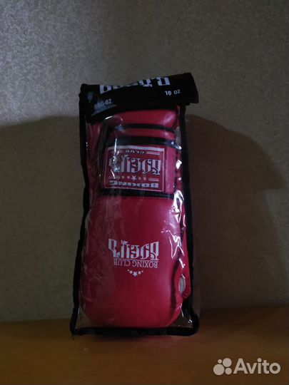 Боксерские перчатки 10 oz