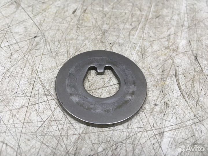 Шайба задней ступицы упорная Audi 100 C4