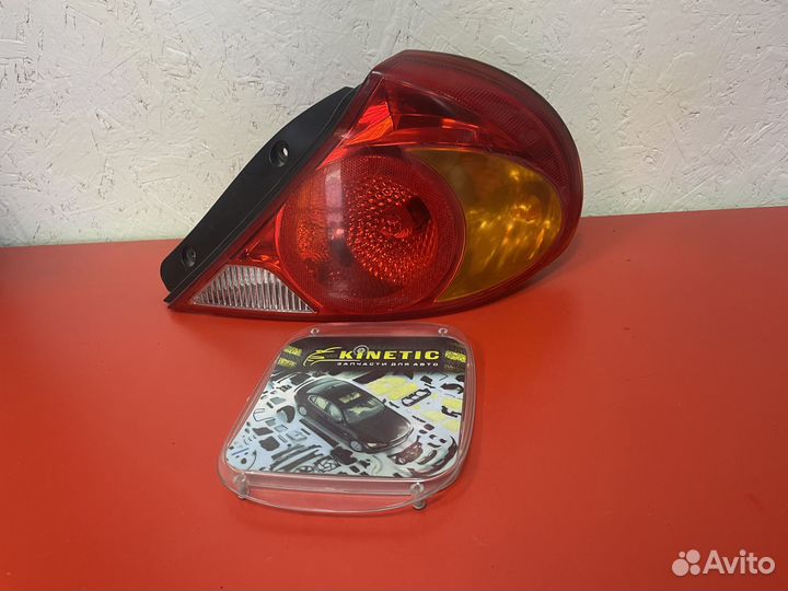 Фонарь KIA Spectra Спектра задний правый Оригинал