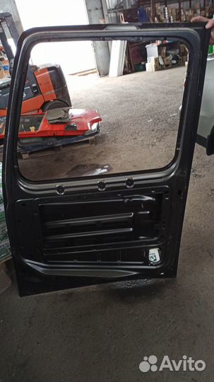 Дверь правая Вольво