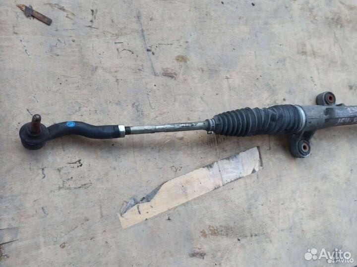 Рулевая рейка Toyota Noah Voxy zrr80