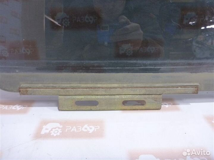 Стекло двери заднее правое Mitsubishi Montero