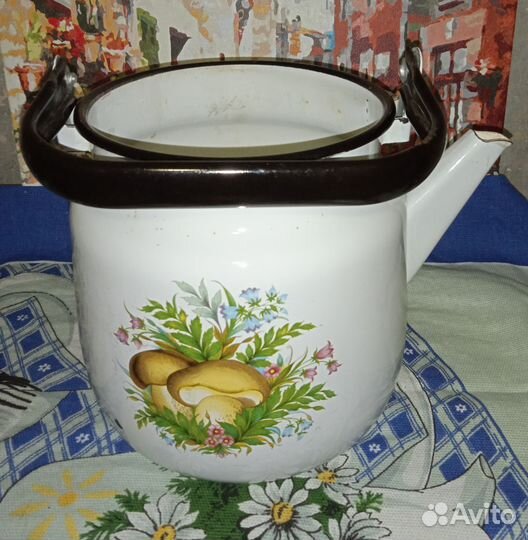 Эмалированный чайник бу
