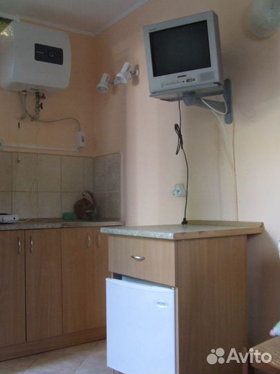 Подставка для телевизора