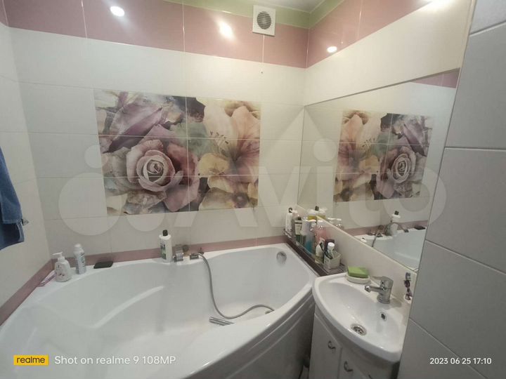 3-к. квартира, 65 м², 2/5 эт.