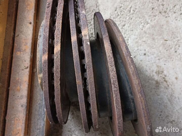 Тормозные диски Королла 180