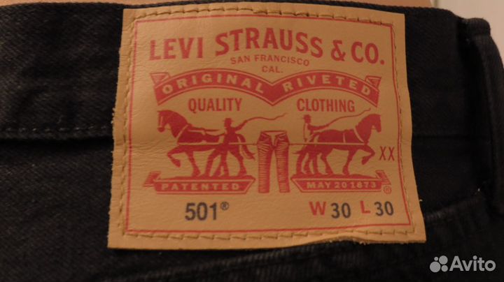 Джинсы Levis