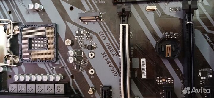 Материнская плата z390
