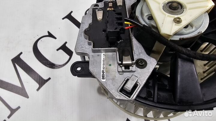 Мотор печки на Mercedes-Benz W210