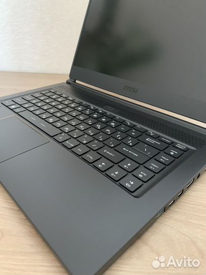 MSI GS65 Stealth Thin 8RE