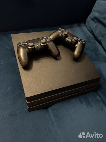 Sony playstation PS4 pro 1 tb
