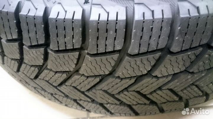 Michelin X-Ice Snow 255/65 R18 111T